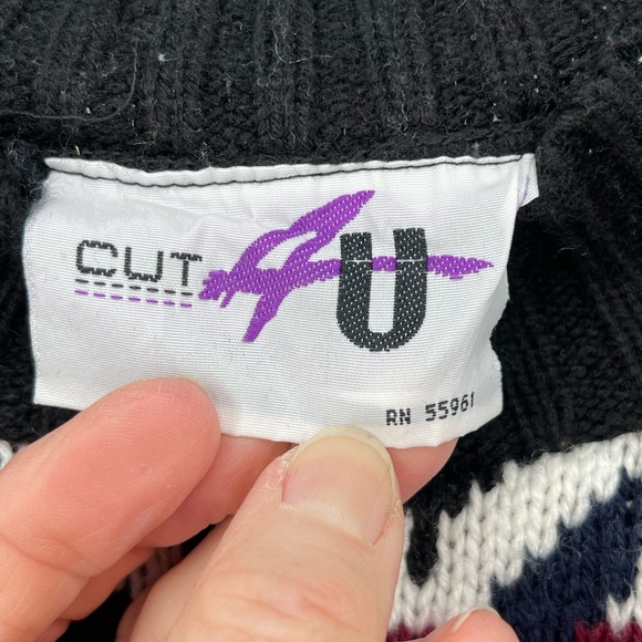 Vintage Cut 4 U Men's Turtleneck Patterned Knit Sweater Black, Burgundy & Green - Picture 9 of 16